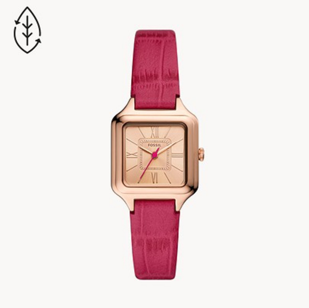 🌼 NWT Fossil pink croco leather watch